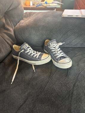 Converse Chuck Taylor All Star Low Top Navy Blue Women's 8.5 Men's 6.5